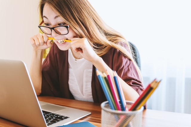 Gemakkelijk studeren in een warme kamer